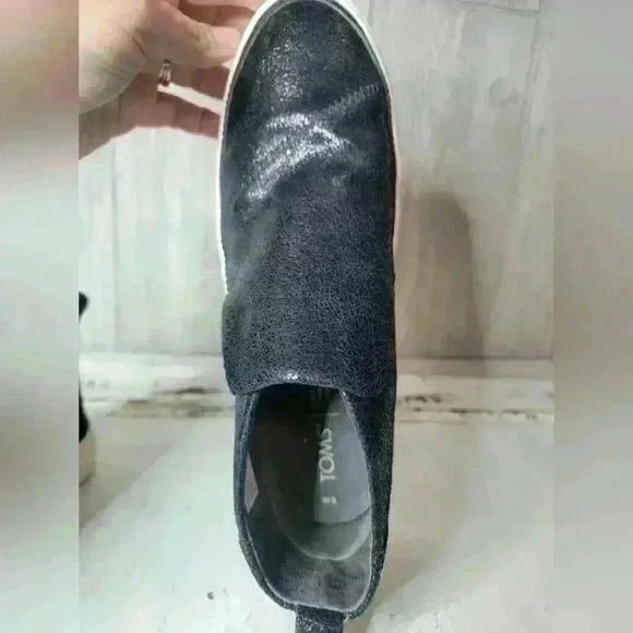 TOMS Paxton Slipons in Black Metallic Crackle Suede Leather Women's 9. - Picture 10 of 13